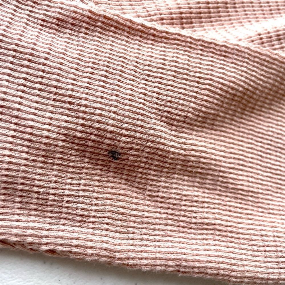 Jessica Simpson Ribbed Twist Front Top Size M - Picture 4 of 12